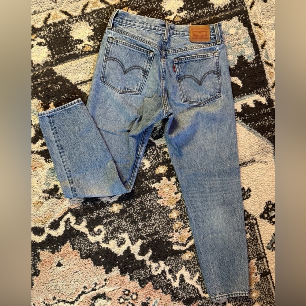 Levi's Light Blue High-Rise Cropped Jeans - Picture 2 of 7